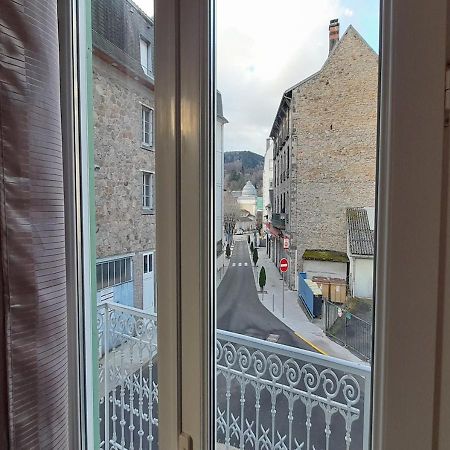 Meuble 2 Chambres Wifi Balcon 52M2 Centre La Bourboule Exterior photo